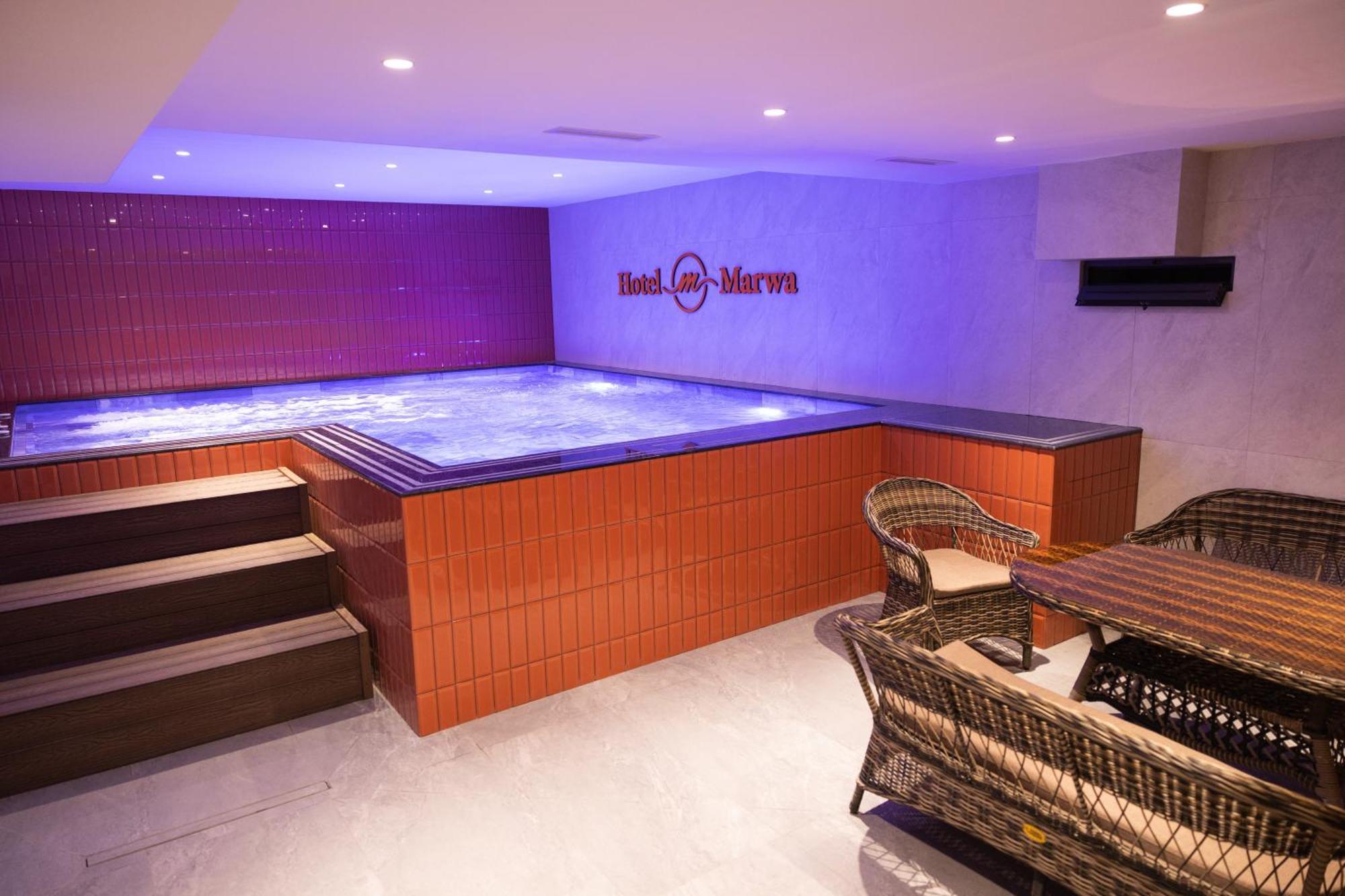 Hotel Marwa Tashkent Pool&Spa Exterior photo